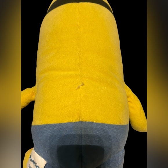 Build a bear BAB Minion Kevin plush stuffie some wear and minor stains from age. - Picture 4 of 8